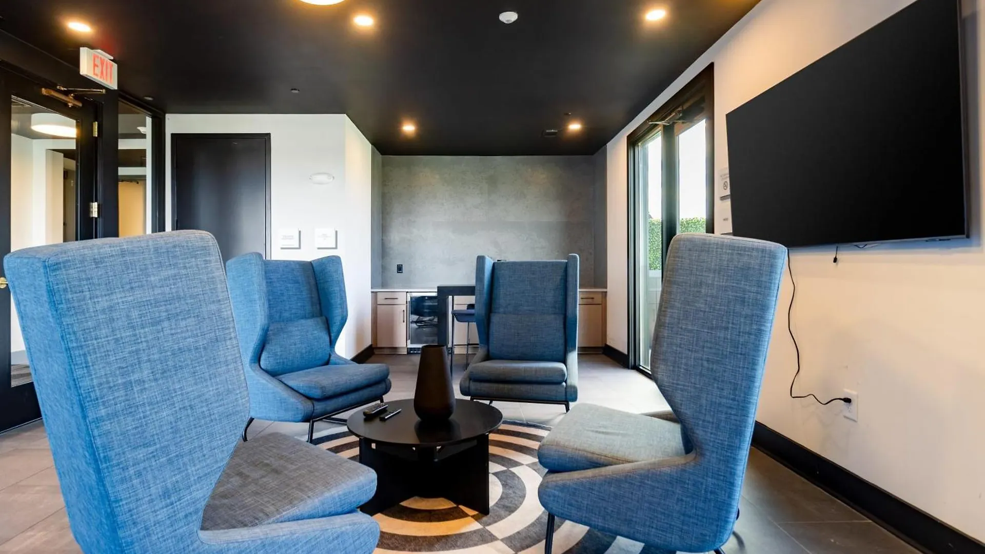 Lindsley By Avantstay Balcony Modern Design A Downtown Location Nashville Hébergement de vacances